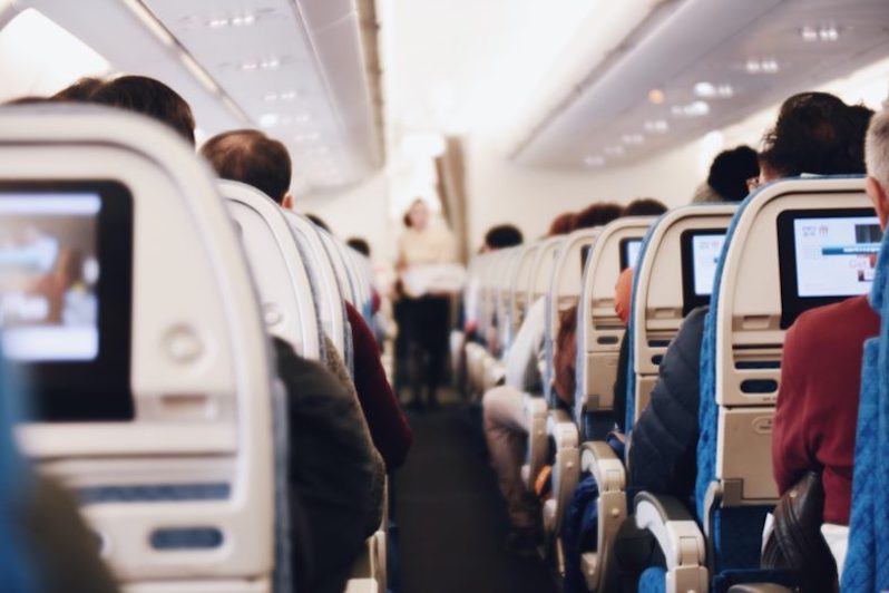 Comandare aeromobili per trasporto pubblico