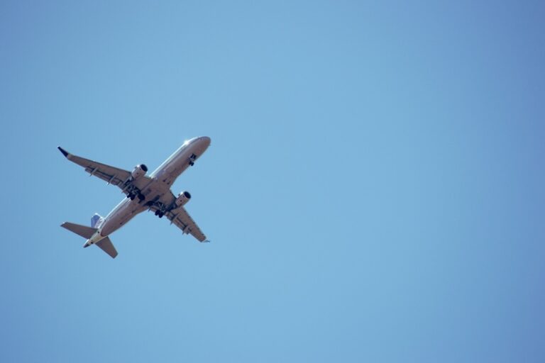 Quante ore di volo sono necessarie per diventare pilota di linea