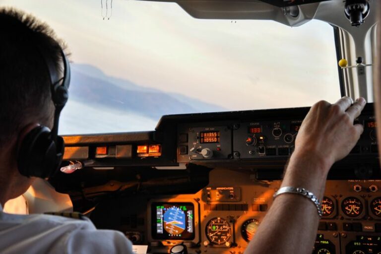 Ecco quanto guadagna un comandante di aereo