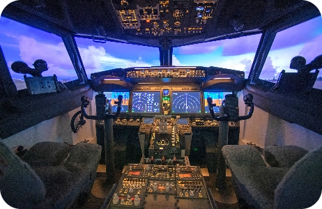 Simulatore B737 MAX cockpit